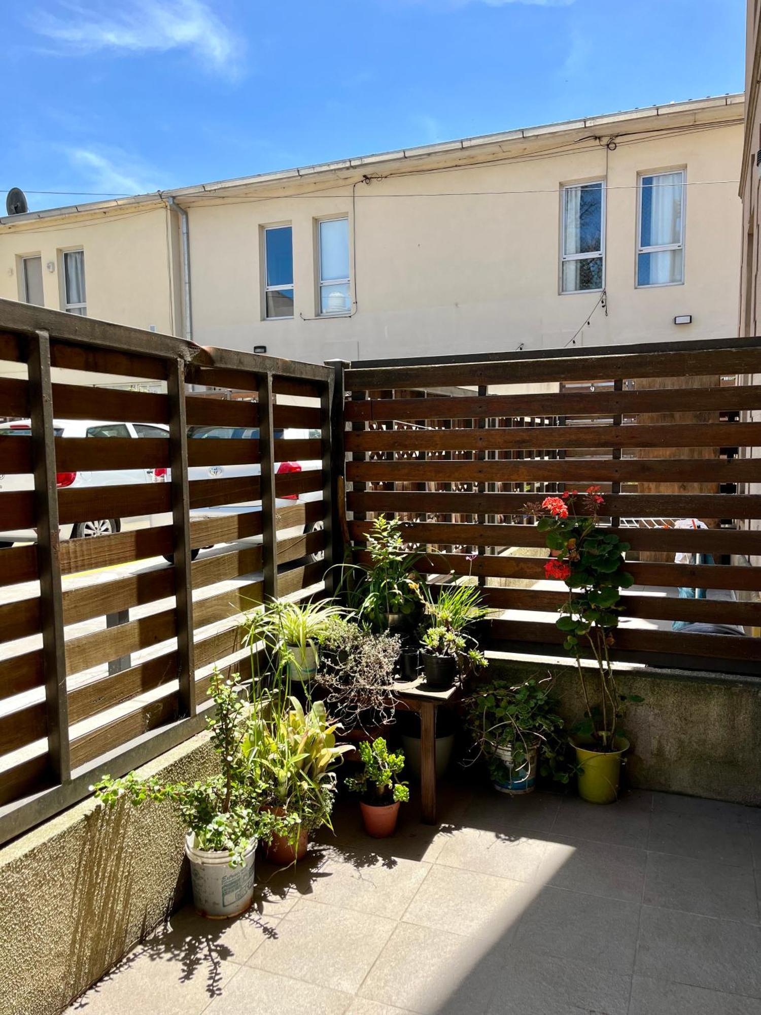 Apartamento Amplio Y Conformatable Departamento Planta Baja En La Perla Con Cochera Y Patio Mar del Plata